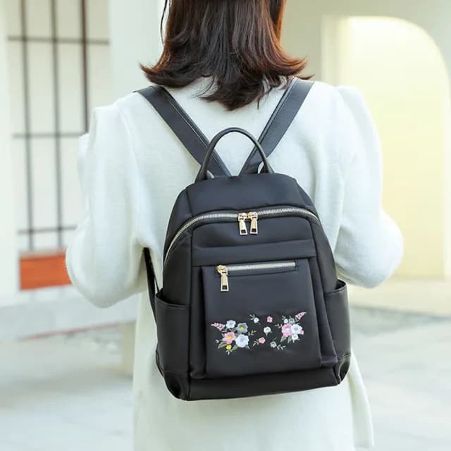 【KT DADA】情人節禮物 刺繡包包 尼龍後背包 防水包 繡花後背包 時尚媽咪包 可愛背包 女生包包 外出旅行背