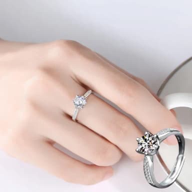 【LEESA】鋯石戒指\高級飾品\仿真鋯石\貴婦\時尚\手飾\女朋友禮物\莫桑石石\婚戒\名牌精品\高貴