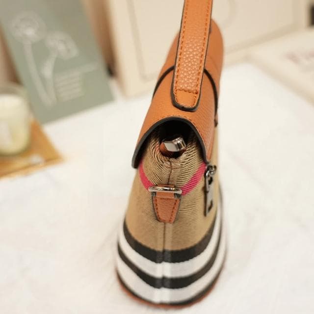 【LEEHER】母親節禮物 斜背包/女生側背包/小包包/質感/小水桶包/百搭/單肩/斜挎包/帆布包/包包女/手機包/復