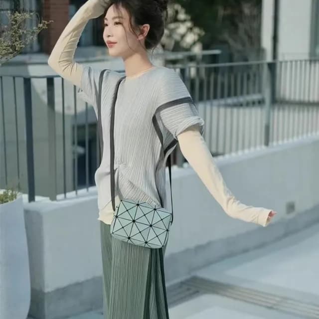 【MoonDy】情人節禮物 包包 包包女 女包 側背包 日本包包 菱格包 小方包 小方盒 枕頭包 百搭包包 單肩包 斜