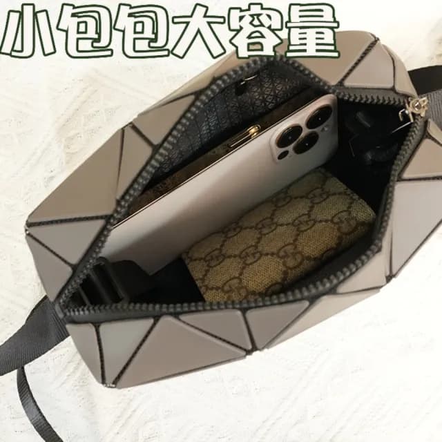【MoonDy】情人節禮物 包包 包包女 女包 側背包 日本包包 菱格包 小方包 小方盒 枕頭包 百搭包包 單肩包 斜