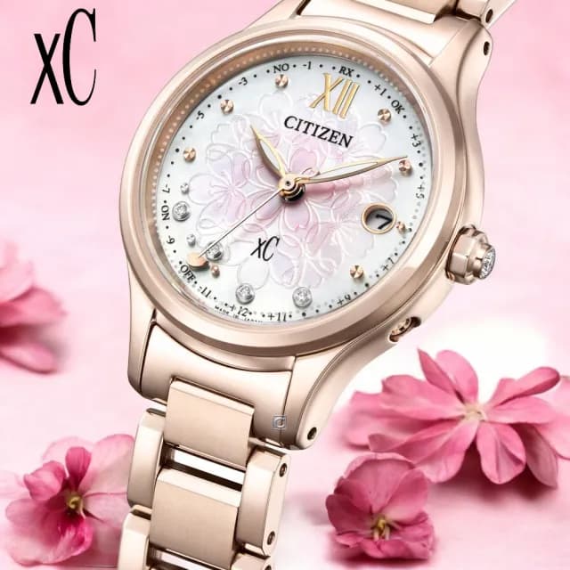 【CITIZEN 星辰】xC 光動能 鈦金屬 電波錶 女錶 手錶 藍寶石鏡面 禮物 推薦(ES9497-88X)