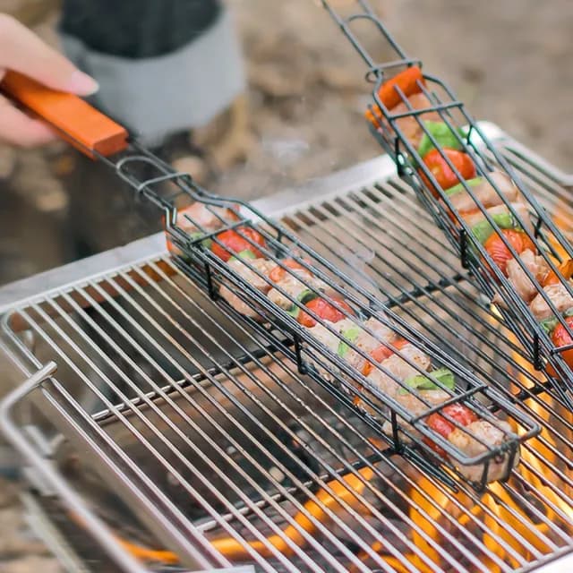 【露營專家】木柄BBQ免串燒烤籠(大容量 烤肉架 烤肉夾 廚具 烤肉叉 鐵簽 燒烤工具 中秋節 野營)