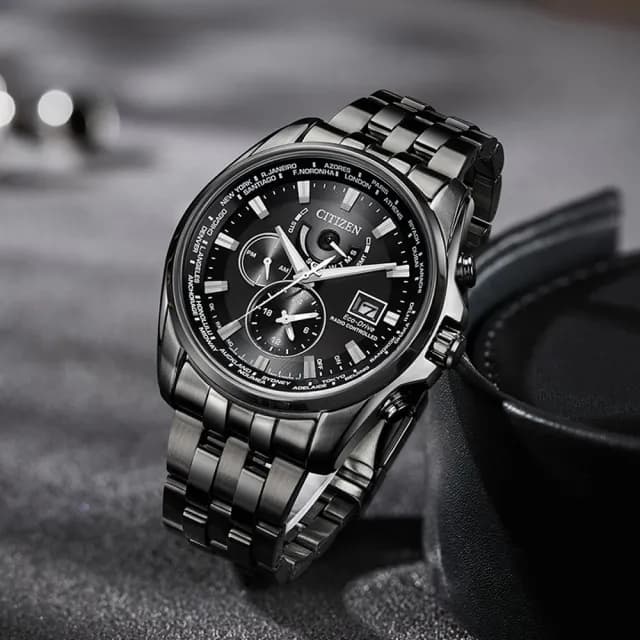 【CITIZEN 星辰】GENTS系列 電波時計 萬年曆 光動能腕錶 畢業禮物 送禮 推薦(AT9127-80E)