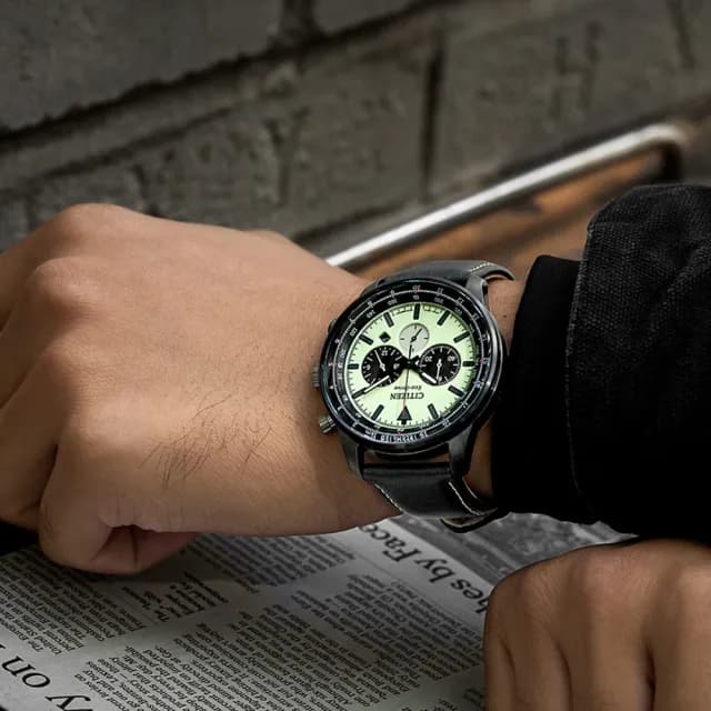 【CITIZEN 星辰】Chronograph系列 型男必備 光動能三眼計時腕錶 畢業禮物 送禮 推薦(CA4505-21X)