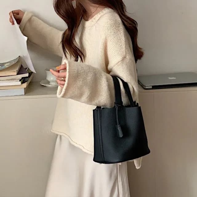 【LEEHER】情人節禮物 手提包/手提袋/牛皮包包/女士包包/真皮包包 手提包/精品包包/禮物/水餃包/女生包包/