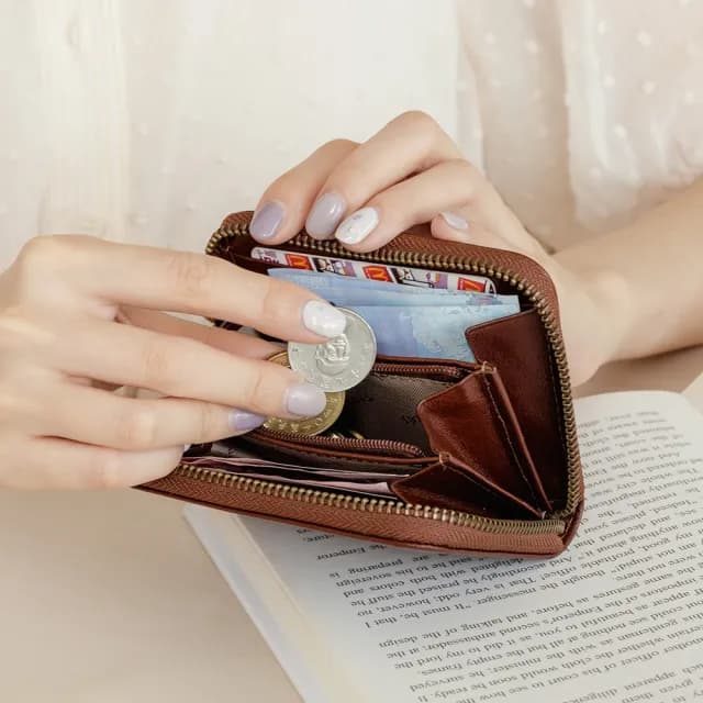 【FOCUS】真皮4卡拉鍊短夾/大零錢包FTA2068(真皮包包 義大利植鞣革/頭層牛皮/真皮皮夾)