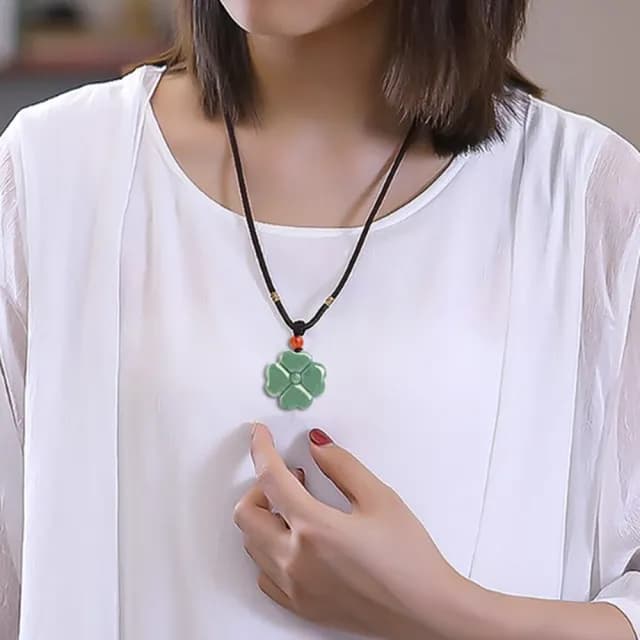 【Penny珮妮】A貨翡翠四葉草項鍊(母親節禮物/交換禮物/送女友/送閨蜜/生日禮物/情人節)