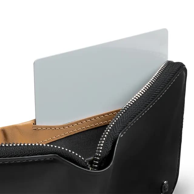 【Bellroy 官方直營】Zip Wallet 真皮對折拉鍊錢包 - RFID防盜(經典黑)