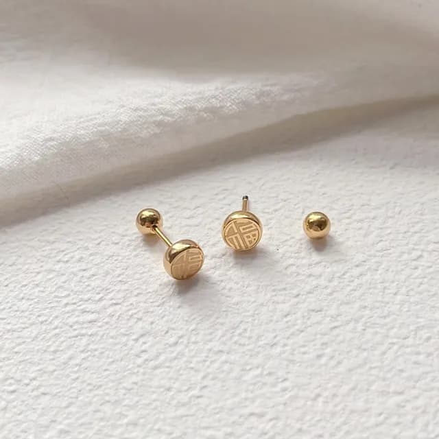 【UME.Acce】福字隸書款轉珠鈦鋼耳環(福 鈦鋼 鈦鋼耳環 轉珠耳環 轉珠 洗澡睡覺可戴)