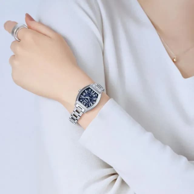 【SEIKO 精工】冬日雪花 太陽能電波腕錶 禮物推薦 送禮首選(SSVW221J/1B32-0BD0B)