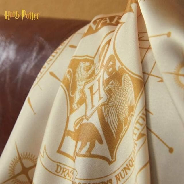【Harry Potter 哈利波特】高級絲緞印花絲綢領巾絲巾圍巾包包綁帶(女友閨蜜情人老婆母親生日交換聖誕禮物)