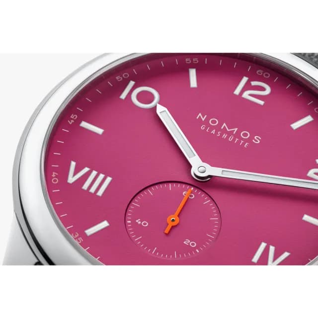 【NOMOS】Club系列 手動上鍊 小秒針 時尚機械腕錶 畢業禮物 送禮 推薦 38.5mm(728)