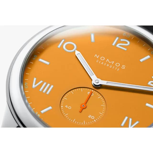 【NOMOS】Club系列 手動上鍊 小秒針 時尚機械腕錶 畢業禮物 送禮 推薦 38.5mm(729)