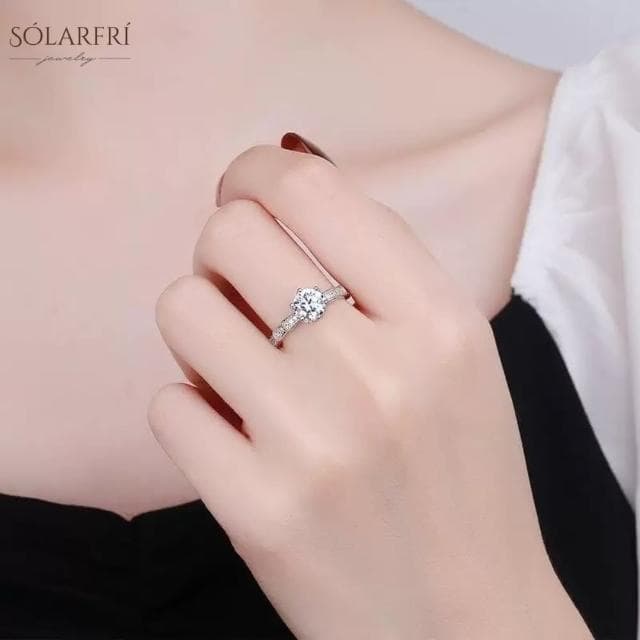 【SOLARFRi】輕奢閃耀戒指｜可調整戒圍大小禮盒包裝(情人女友母親老婆紀念日禮物)