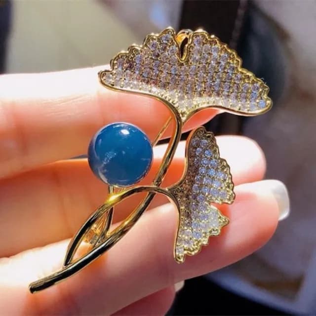 【Penny珮妮】墨西哥藍珀9mm銀杏葉鑲嵌吊墜胸針兩用(母親節禮物/交換禮物/送女友/送閨蜜/生日禮物/情人節)