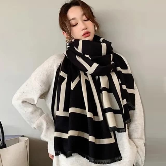 【橘魔法】復古幾何雙面薄款圍巾(雙面可圍 披肩 披巾 圍脖 毯子 大人 配件 寒流 保暖 交換禮物)