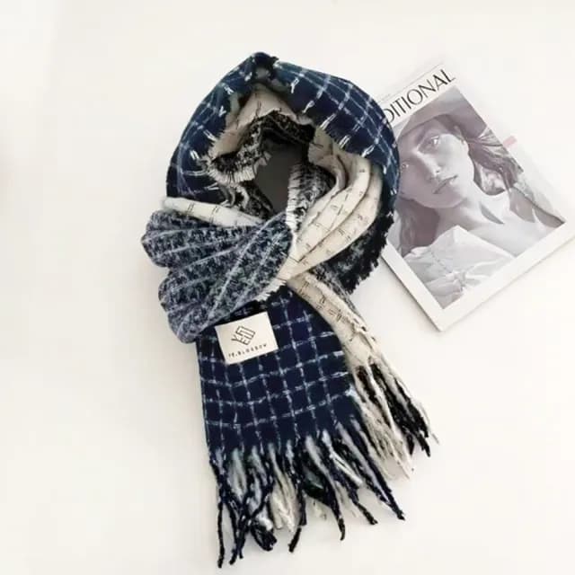 【橘魔法】格子小標籤仿羊絨圍巾(披肩 披巾 毯子 大人 配件 寒流 滑雪 保暖 交換禮物)