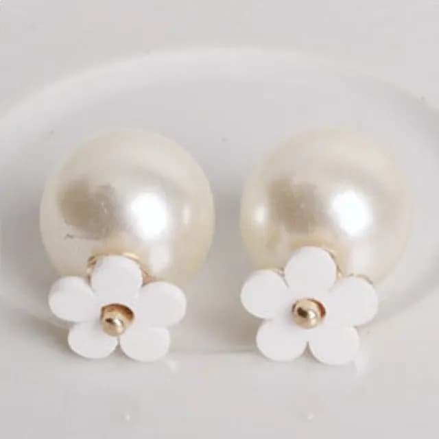 【89 zone】法式古典五葉花珍珠 飾品 耳飾 耳釘 耳環(白/黑)