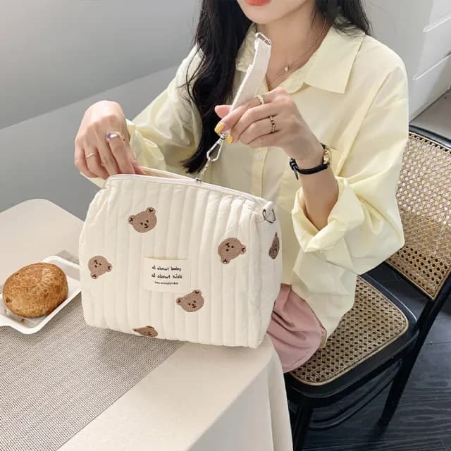 【KT DADA】情人節禮物 嬰兒車掛包 化妝包 待產包 刺繡包 收納包 尿布包 母嬰包 隨身小包 媽媽包 大容量 攜