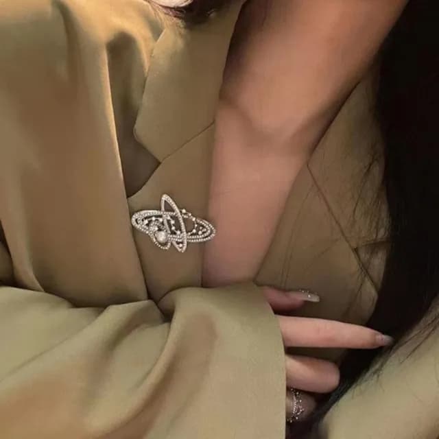 【Penny珮妮】星球宇宙星星珍珠鑲嵌胸針吊墜兩用(母親節禮物/交換禮物/送女友/送閨蜜/生日禮物/情人節)