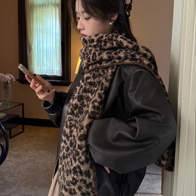 【KT DADA】豹紋圍巾 雙面圍巾 保暖圍巾 圍巾 圍脖 仿羊毛圍巾 韓國圍巾 披肩圍巾 時尚配件 小