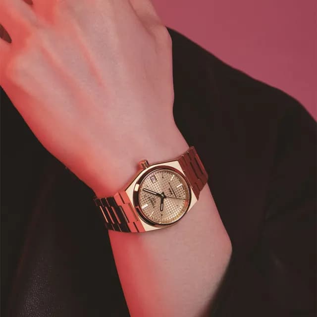 【TISSOT 天梭】PRX系列 70年代復刻機械錶 金/40mm 禮物 送禮 推薦(T1374073302100)