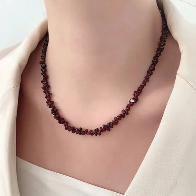 【MoonDy】項鍊 鎖骨鍊 石榴石項鍊 彩色串珠 百搭飾品 水晶項鍊 小眾設計 個性項鍊 時尚配件 in