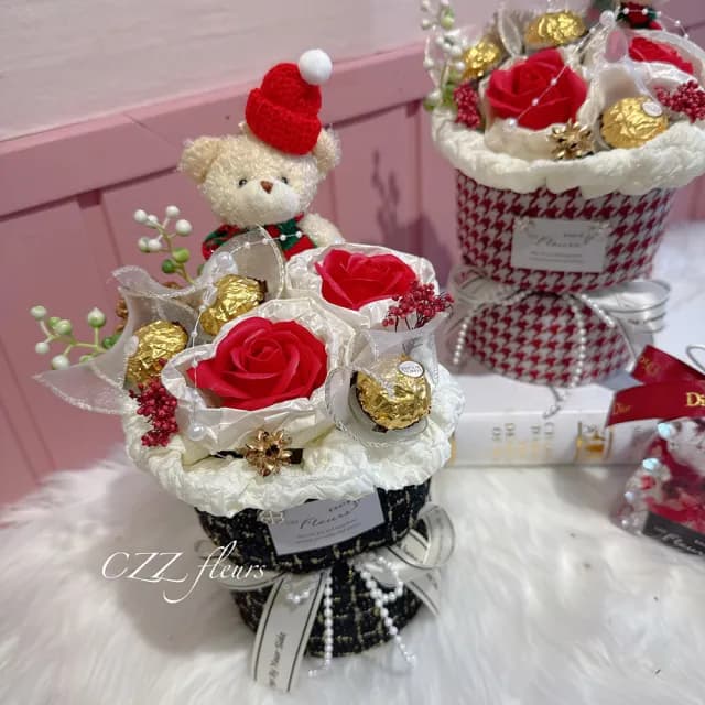 【喜滋滋花藝】高質感聖誕熊金莎巧克力聖誕花束(聖誕禮物/聖誕花束/交換禮物/金莎花束)