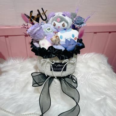 【喜滋滋花藝】敲可愛酷洛米玩偶永生花花束(情人節花束/生日禮物/告白花束/週年慶/畢業花束)