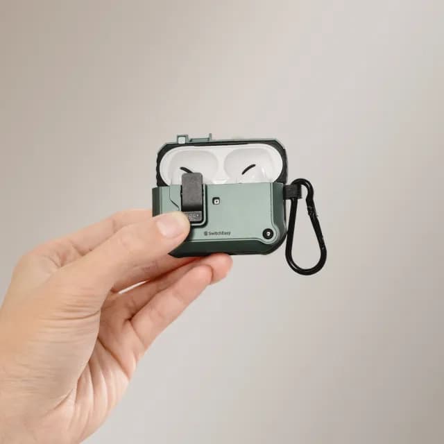 【SwitchEasy 魚骨牌】Rugged Shield AirPods 4 耳機保護殼(按壓磁鐵鎖扣安全便利)