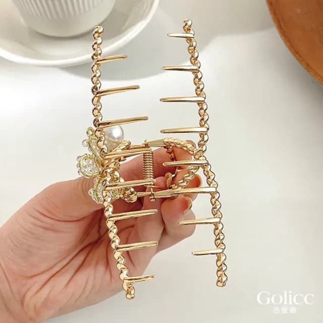 【Golicc】髮夾 金色沁雅 仙氣 大抓夾(雙11 聖誕節 生日 髮飾 頭飾 鯊魚夾 抓夾 禮物)