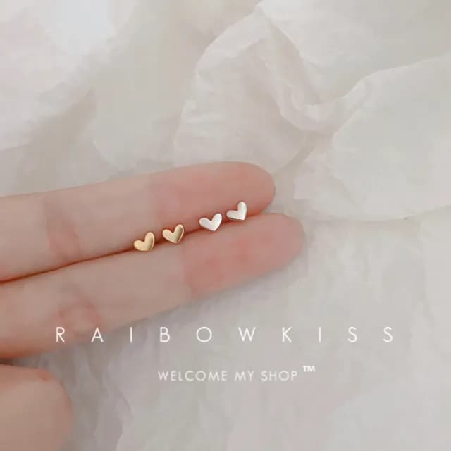 【Umi】可愛氣質甜美愛心耳釘 - 時尚簡約韓版配飾(銀色)