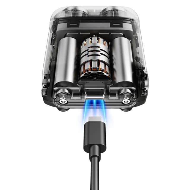 【SKYWORTH 創維】行者 雙刀頭電動刮鬍刀/電鬍刀 附收納包(充電式/IPX7防水/全機水洗/磁吸刀頭)