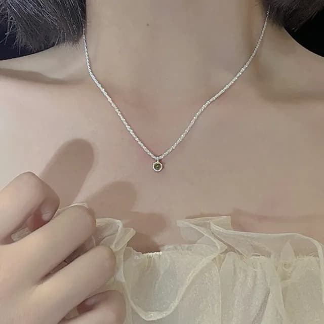 【LEEHER】吊飾/鎖骨鏈/925純銀項鍊/項鍊/送女生/生日禮物/滿天星項鍊/項鍊女/ins風/綠鋯石/