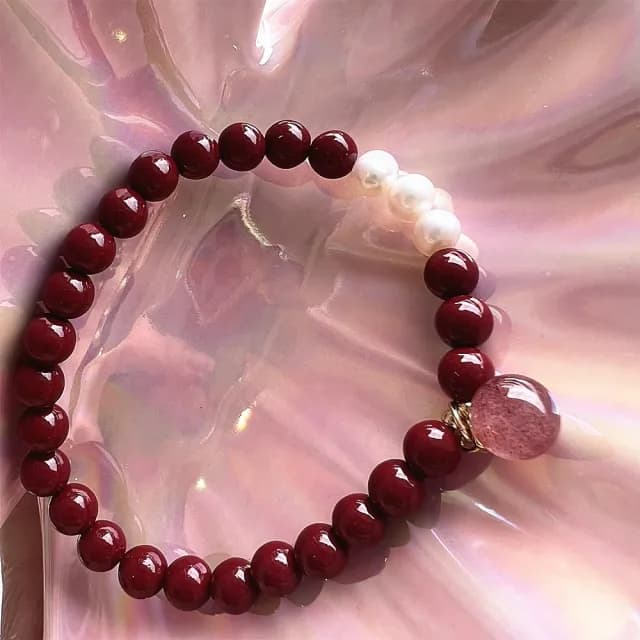 【Penny珮妮】硃砂淡水珍珠草莓晶手鍊6mm(母親節禮物 送女友 交換禮物  生日禮物 情人節 尾牙 新年 結婚)