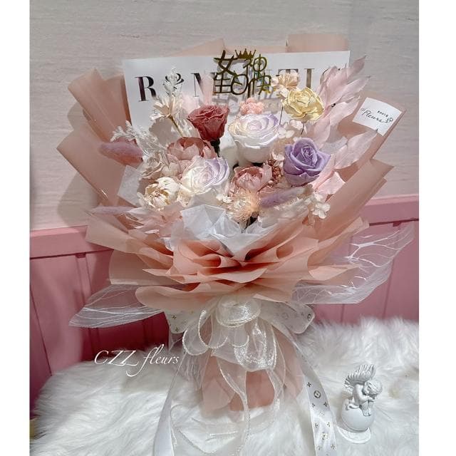 【喜滋滋】氣質珠光女神專屬永生花花束(情人節花束/生日禮物/告白花束/週年紀念/畢業花束/520)