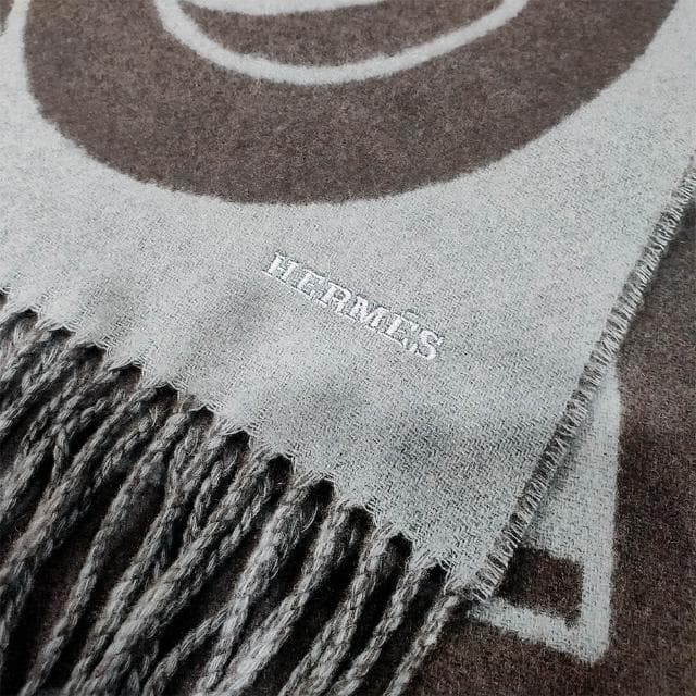 【Hermes 愛馬仕】H394825T 06 Maillons TGM經典羊毛雙面編織流蘇圍巾(藍X灰色)