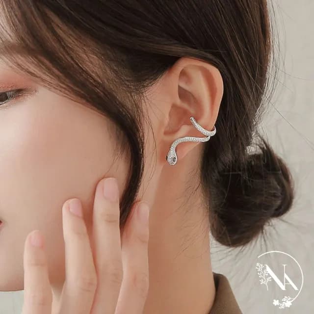 【NANA】微鑲靈蛇耳骨夾耳環 N114031101(靈蛇 耳環 耳針)