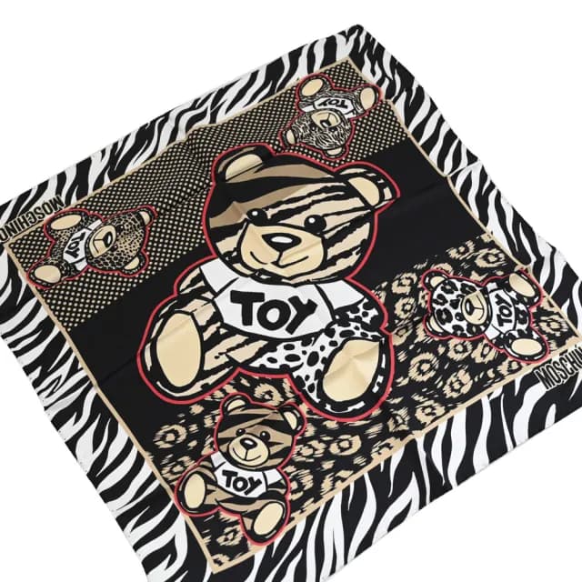 【MOSCHINO】經典品牌泰迪熊豹紋純絲披肩方型絲巾圍巾(黑白)