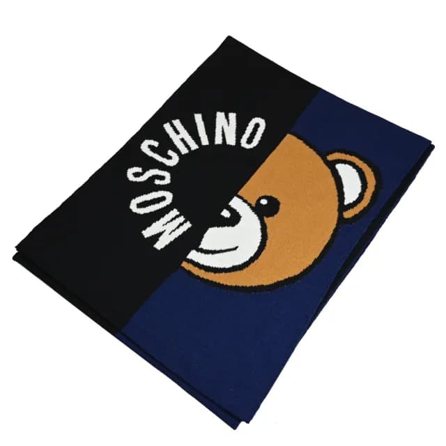 【MOSCHINO】經典品牌LOGO泰迪熊雙色混羊毛窄版針織披肩長圍巾(黑/深藍)