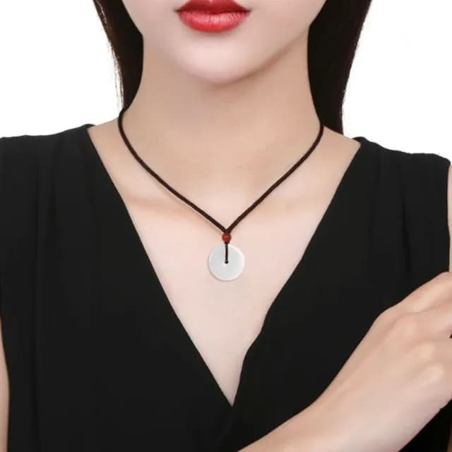 【Penny珮妮】緬甸A貨翡翠糯種潤白小平安扣吊墜項鍊(母親節 交換禮物  生日禮 情人節 尾牙 新年 結婚)