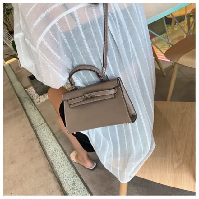 【MoonDy】情人節禮物 真皮包包  包包女 女生包包 鎖頭包 22 手包 品質好 側背包 斜背包 女生單肩包 女士包