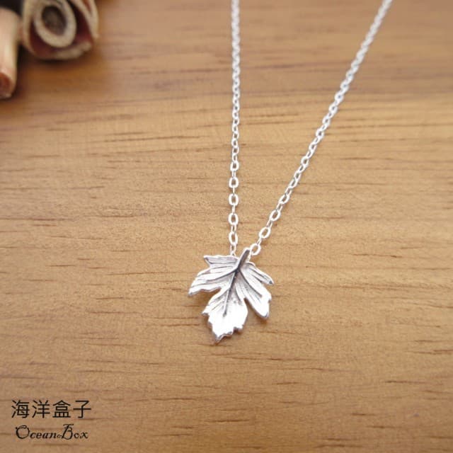 【海洋盒子】細緻清新森系楓葉999足銀純銀項鍊(女用短鍊)
