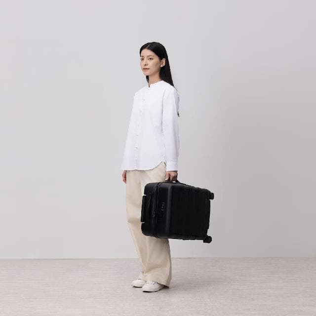 【MUJI 無印良品】四輪前開式硬殼止滑拉桿箱32L(共2色)