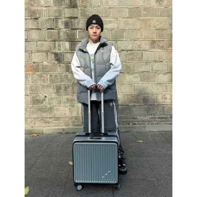 【adidas 愛迪達】Adidas 20寸萬向輪登機箱 行李箱