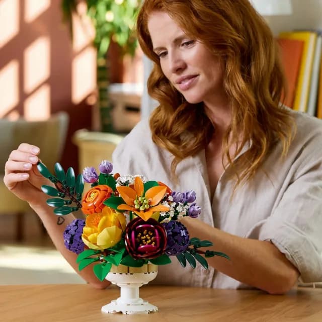 【LEGO 樂高】Botanicals 10345 插花擺飾(花藝 居家擺設 積木 玩具模型 情人節禮物)