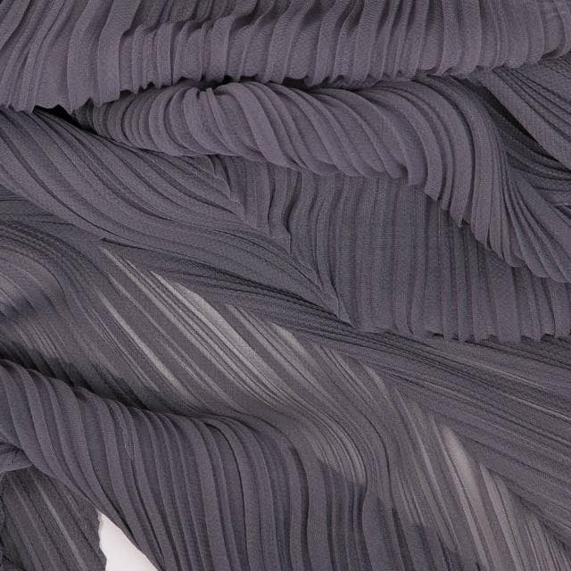 【ISSEY MIYAKE 三宅一生】PLEATSPLEASE 摺疊屏風造型皺褶圍巾(灰色)