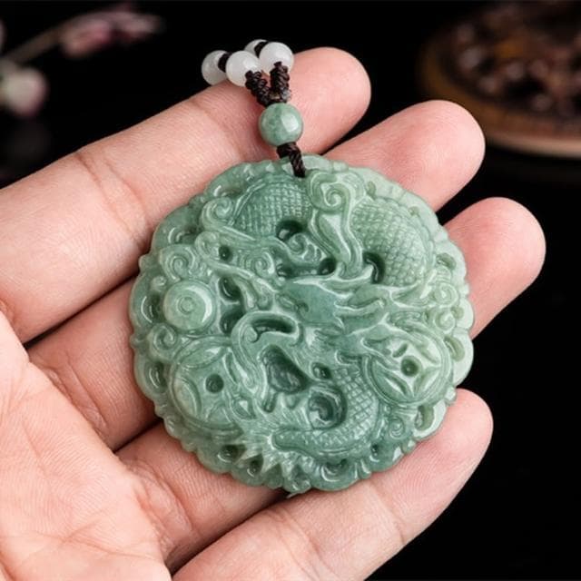 【Penny珮妮】A貨翡翠招財金錢龍牌吊墜項鍊(母親節 父親節 生日禮物 交換禮物 送男友 尾牙 新年 結婚)