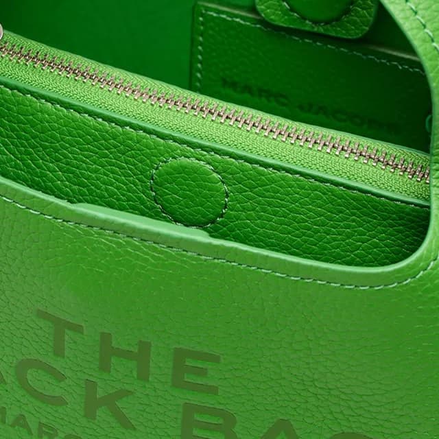 【MARC JACOBS】官方直營 The Sack 迷你綠皮革手袋